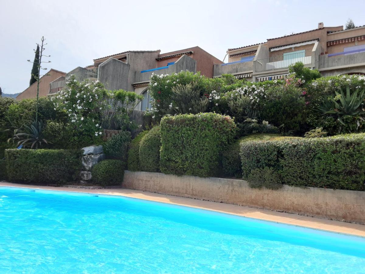 TI SABLE Agréable studio cabine climatisé, Jolie Vue Mer, Piscine à Cavalaire sur Mer Cavalaire-sur-Mer Exterior foto